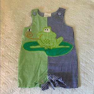 NWT color block frog romper